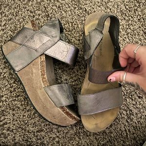 Pierre dumas platform wedge
